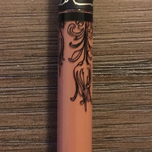 Kat Von D Everlasting LIquid Lipstick Bow n Arrow